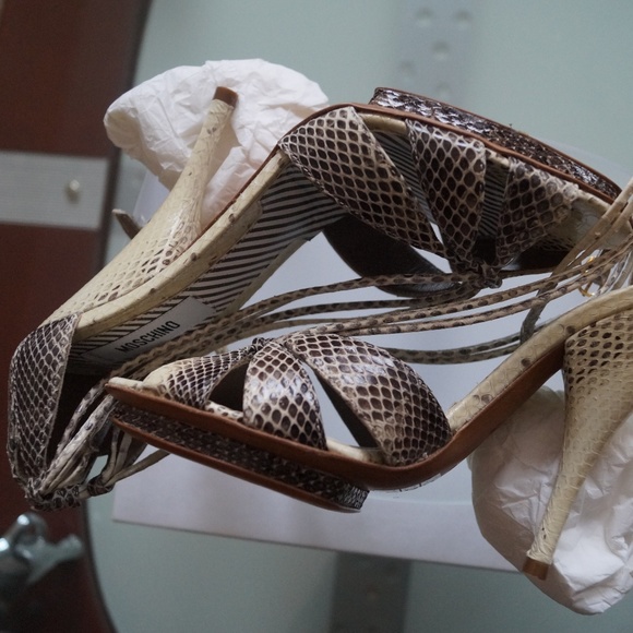 MOSCHINO Shoe Size 6 NWB - Picture 6 of 8